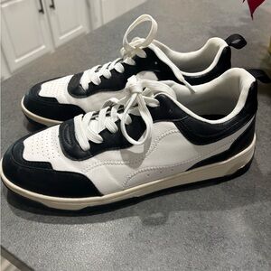 Fabletics Retro Street Sneakers — Black & White Women’s - Size 9